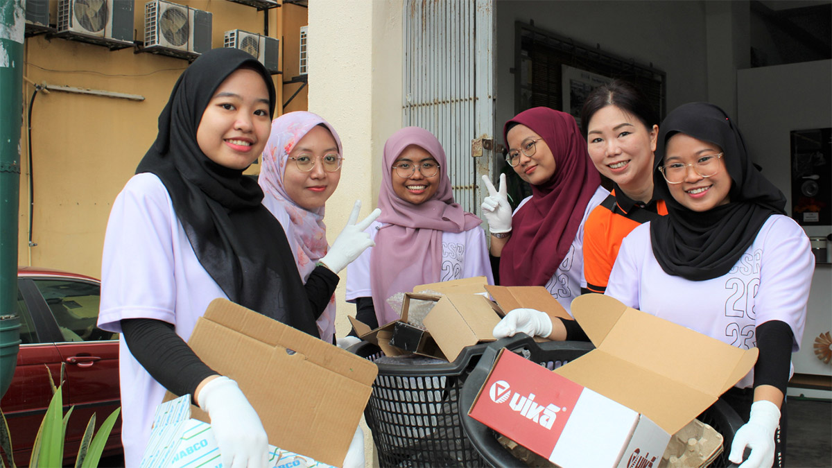 Visit Recycle Centre and Distribution